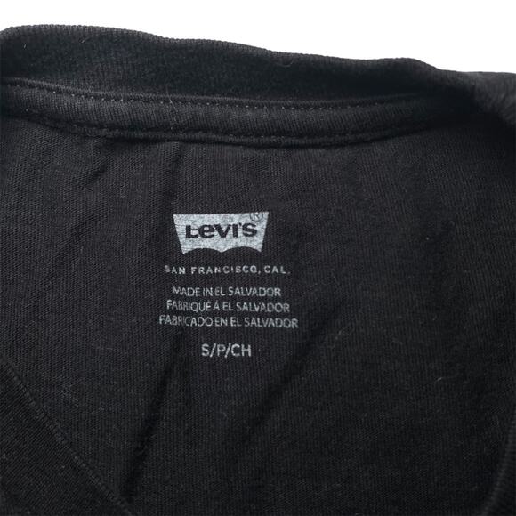 Levi’s Women’s Small Black Levi Strauss Graphic T-Shirt Short Sleeve - Picture 4 of 4